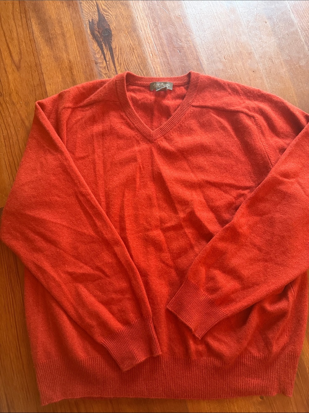 Daniel Cremieux Men's V-Neck Sweater in Orange-Red